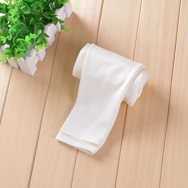 Spring And Autumn Milk Silk Girls' Tight Elastic Bottoming Cropped Pants - White