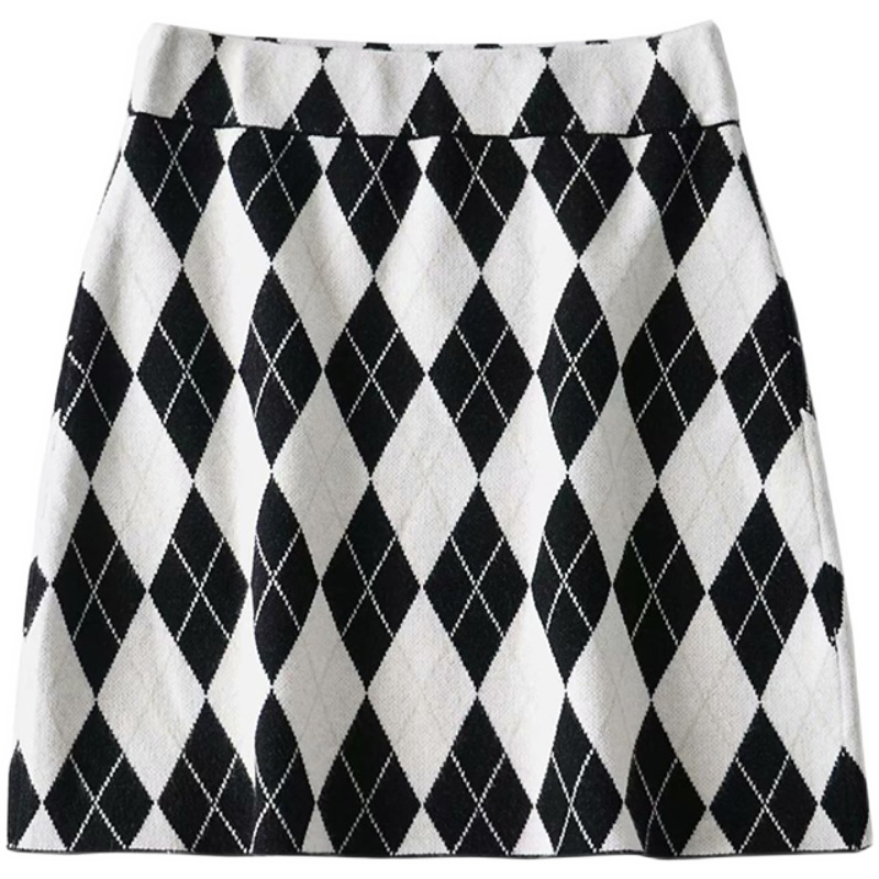 Autumn New Retro Diamond Plaid Color Matching Plaid Knitted Skirt Base
