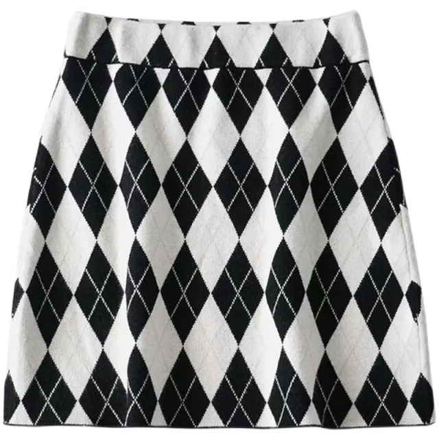 Autumn New Retro Diamond Plaid Color Matching Plaid Knitted Skirt Base Black - Shop at LoveMi