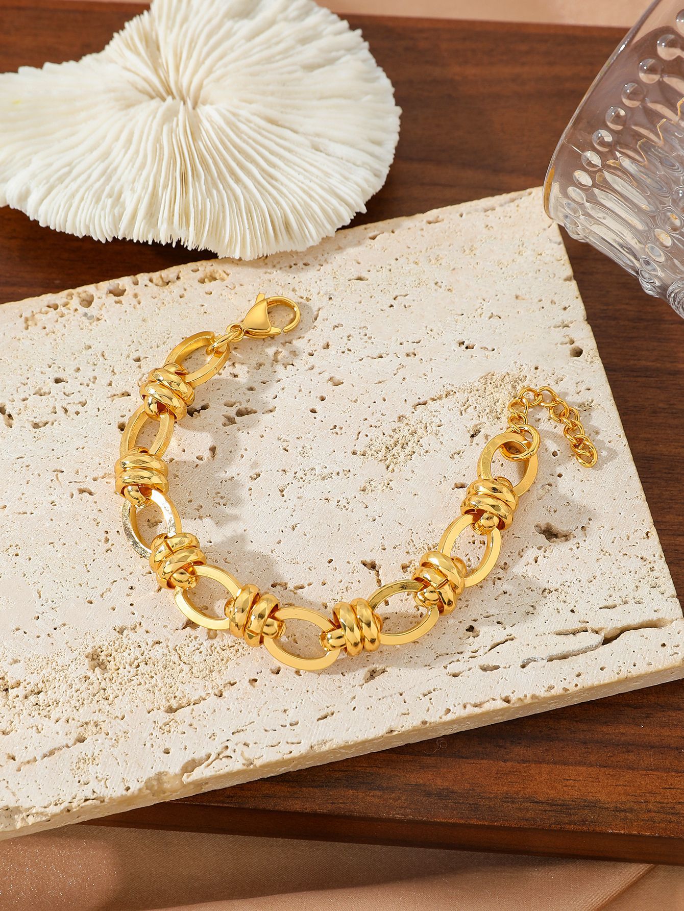 https://cf.cjdropshipping.com/quick/product/7dcedb1f-ae22-4db1-afab-5ab37a7c4f0e.jpg