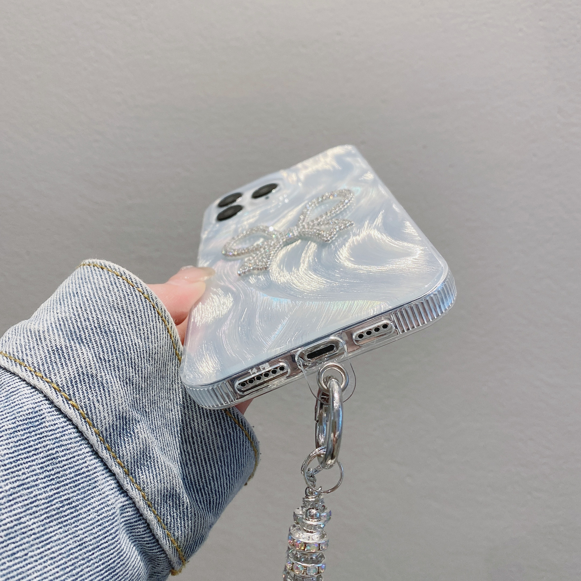 Luxury Feather Yarn Bow Knot Chain Phone Case