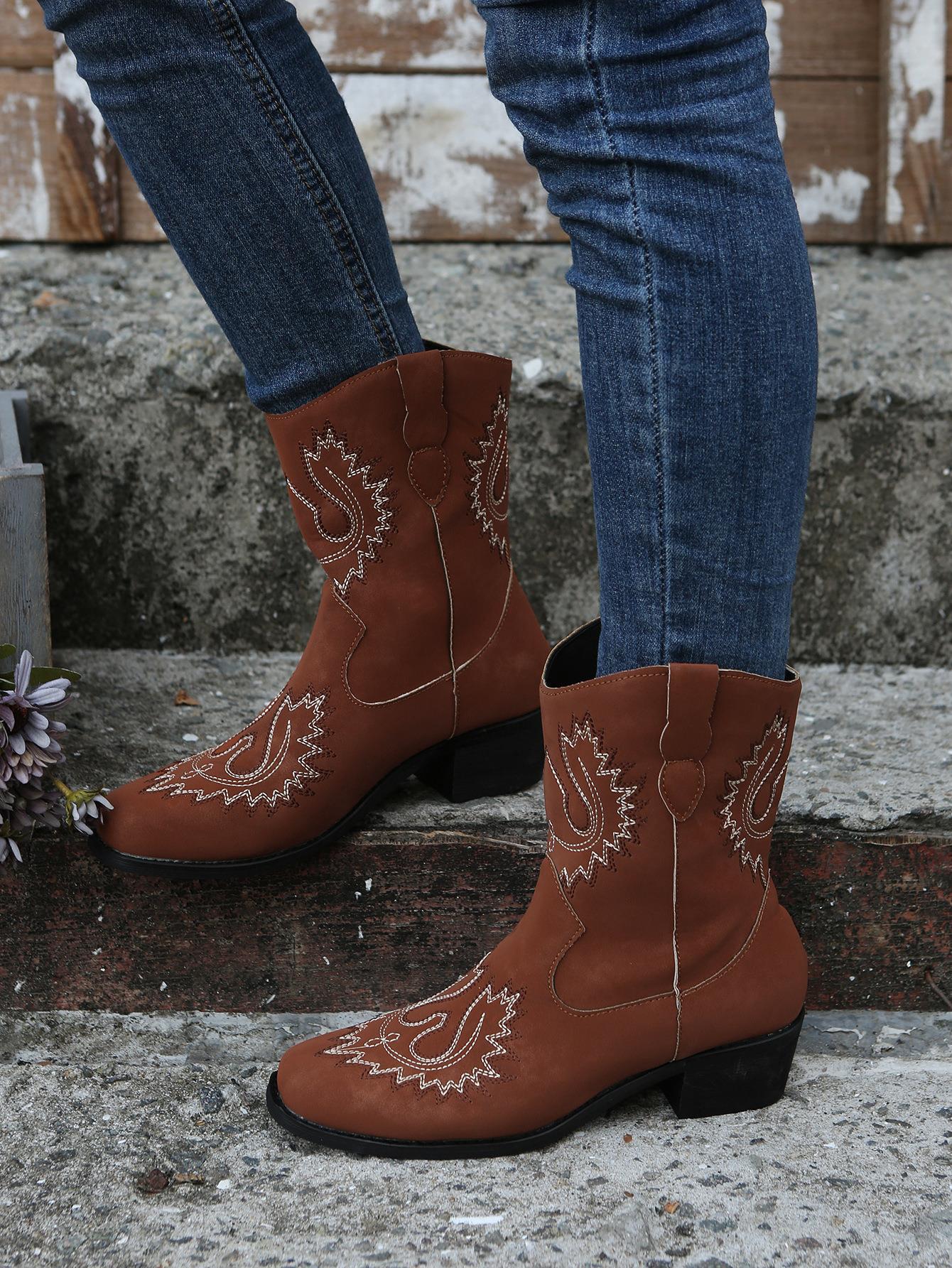 Title 2, Nouvelles Bottines Grandes Broderies Style Ethn...