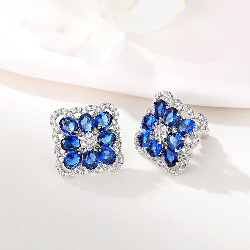 Unique Dignified Ear Studs