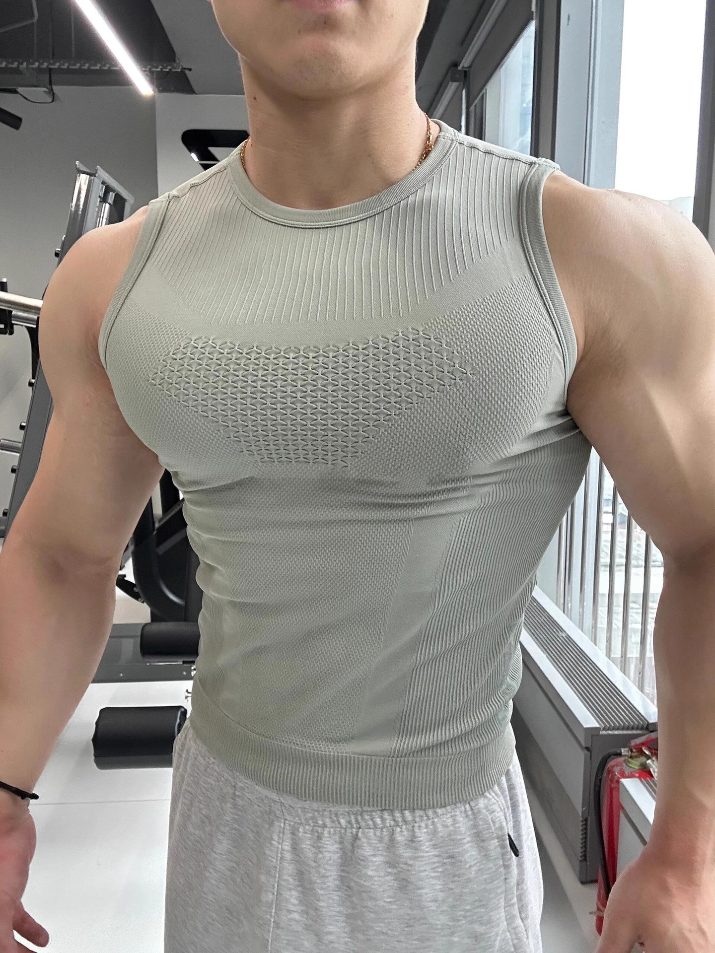 Mens Gray American-Style Fitness Tank Top