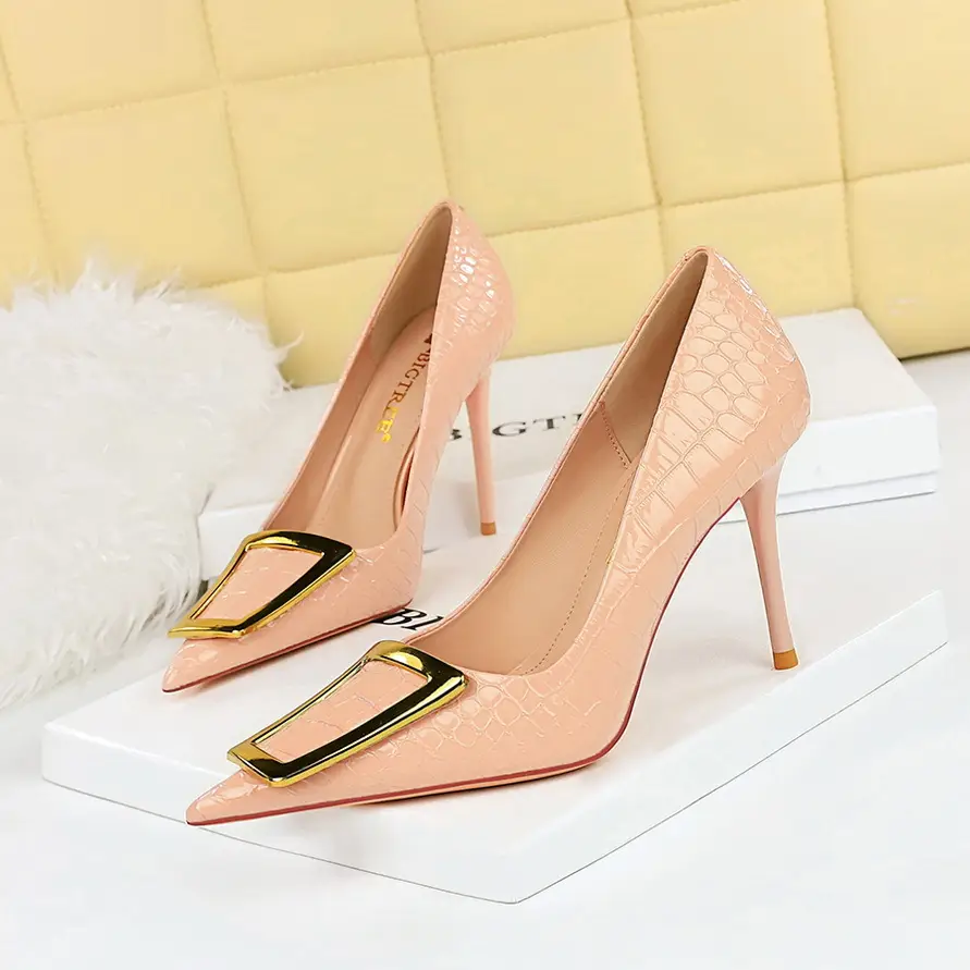 Slimming High-Heel Shallow-Toe Pointed-Toe Womens Shoes With Metal Buckle