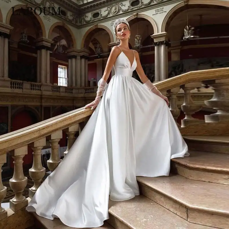 European And American-style Deep V-neck Strap Satin