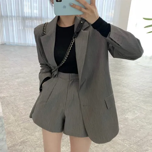 Spring New Loose Small Suit Coat Women's High Waist A Line Wide Leg Suit Shorts Gray Coat - Shop at LoveMi