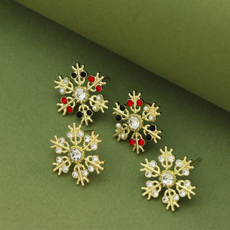 Women's Christmas Snowflake Stud Earrings