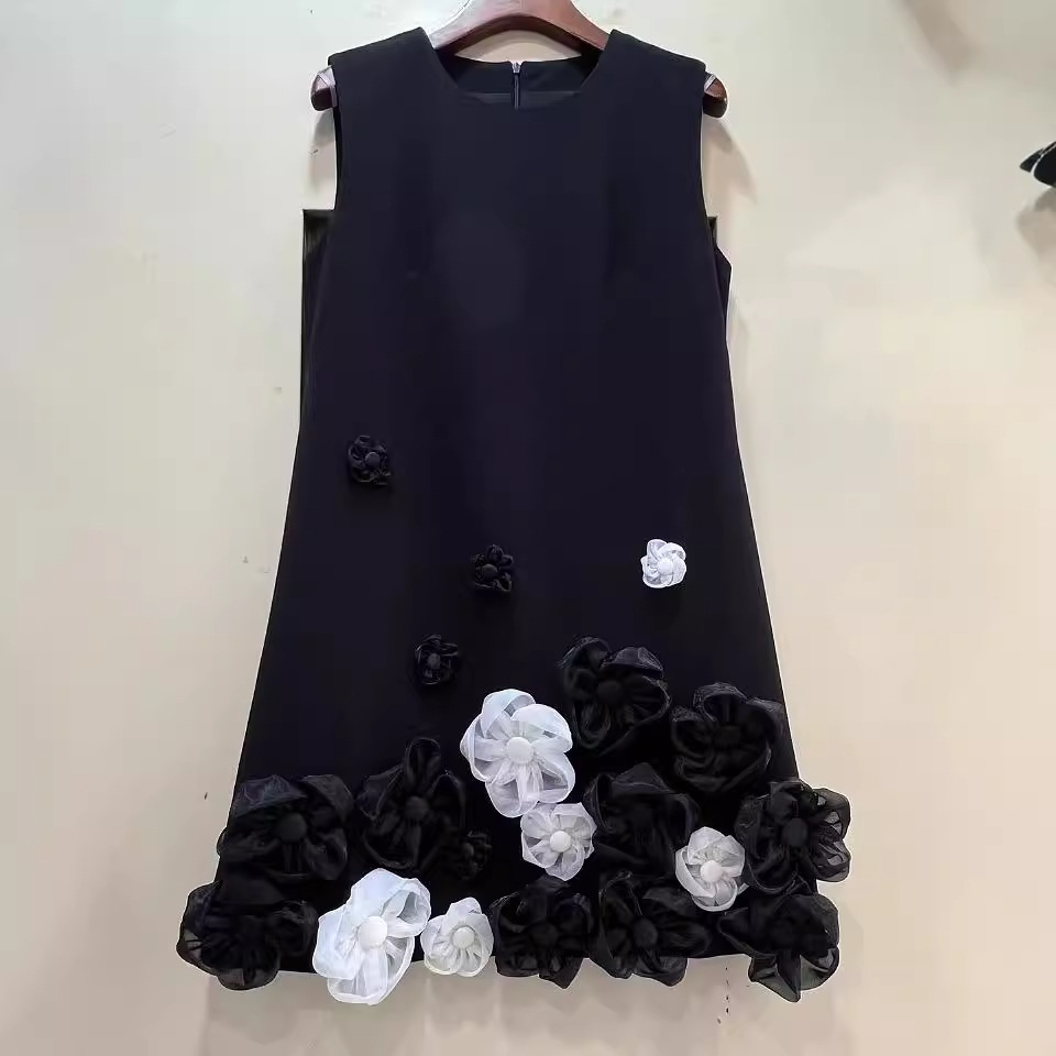 Spring And Summer New Vest Three-dimensional Flower Dress