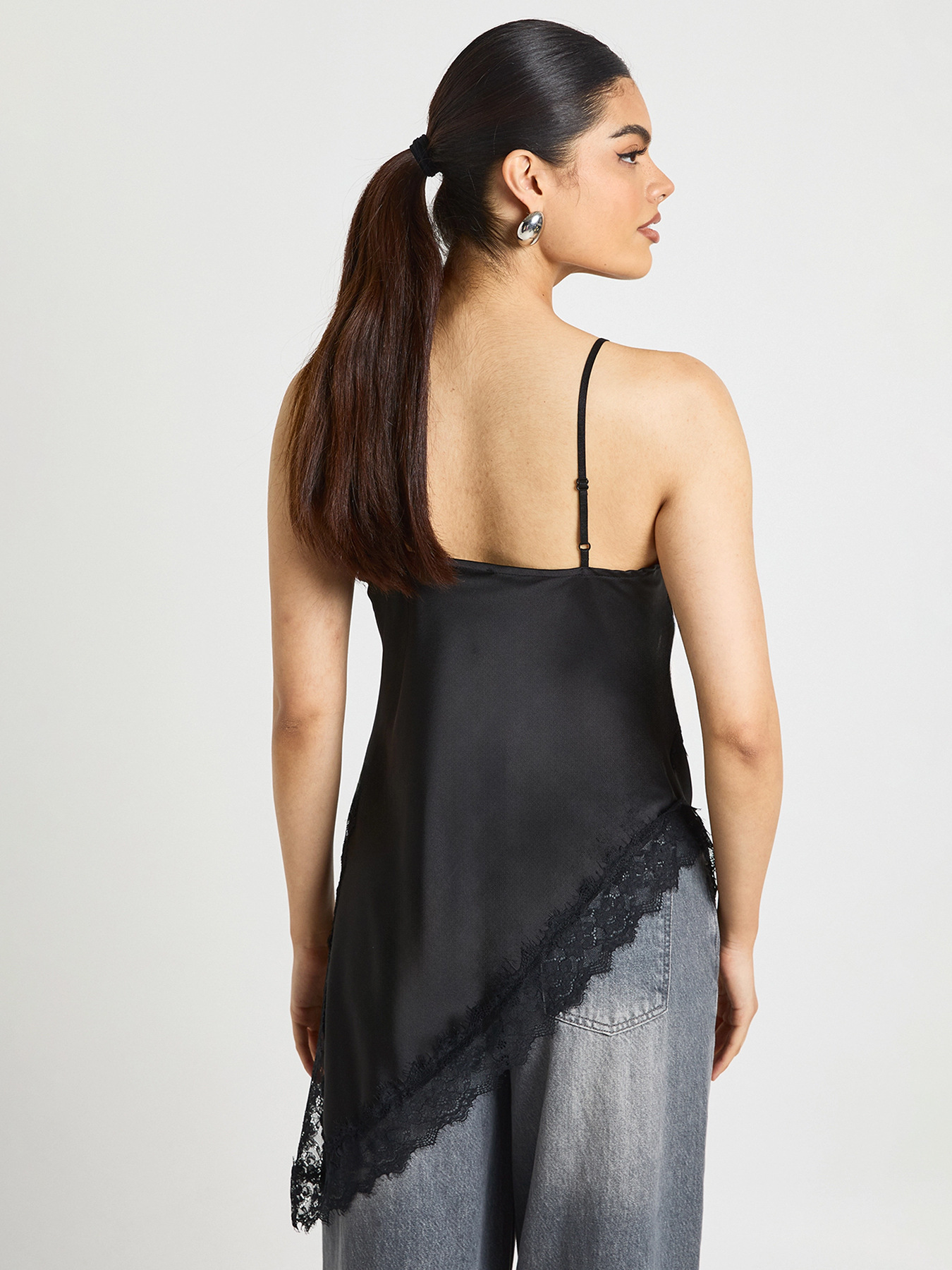 Buy Women's Clothing Online | Buy Trending Dresses for Women