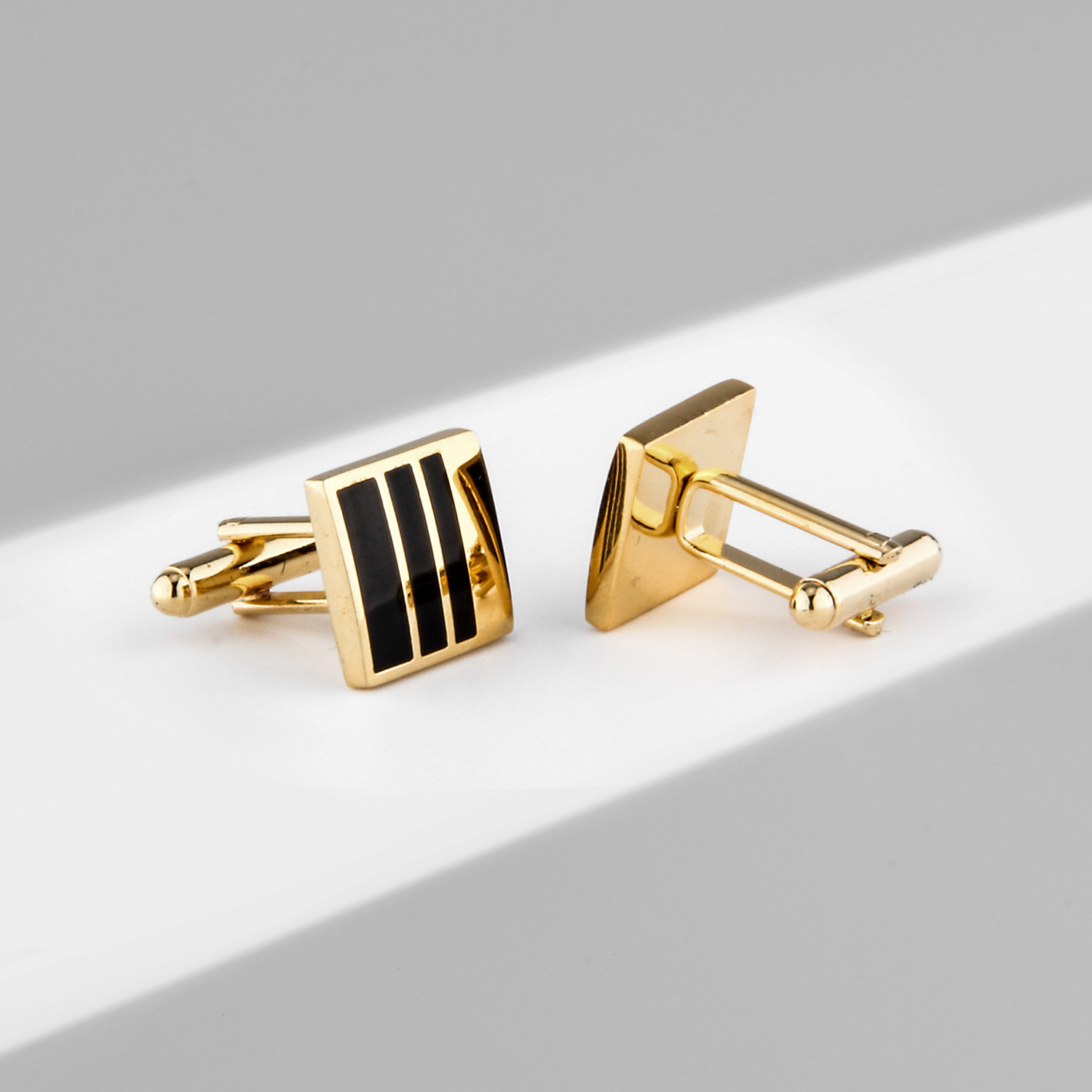 French Fashion Enamel Gold Plated Copper Cufflinks - Picture 14 of 14