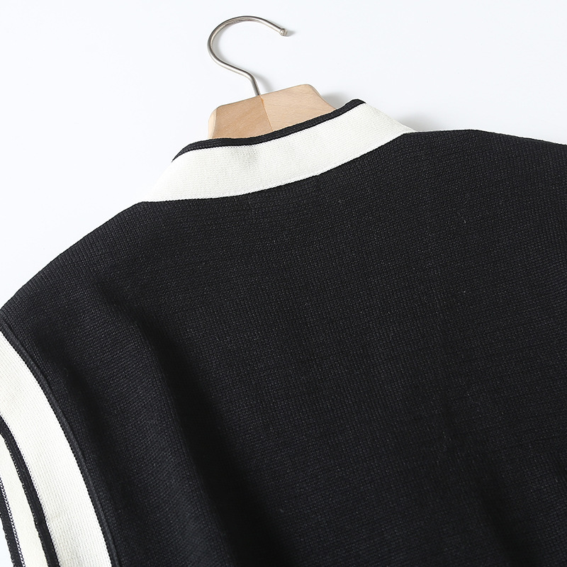 Women's Sleeveless Buckle Knitted Vest