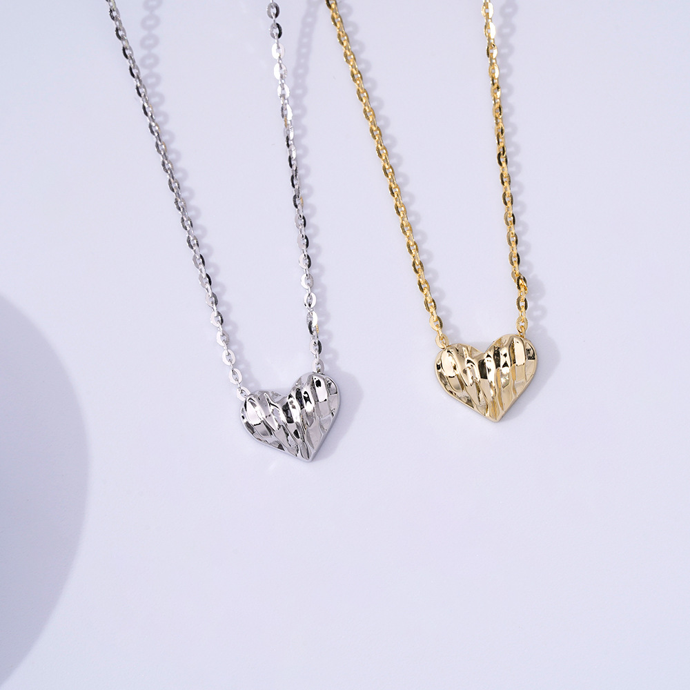 S925 Sterling Silver Three-dimensional Love Pendant Heart-shaped Collarbone Necklace