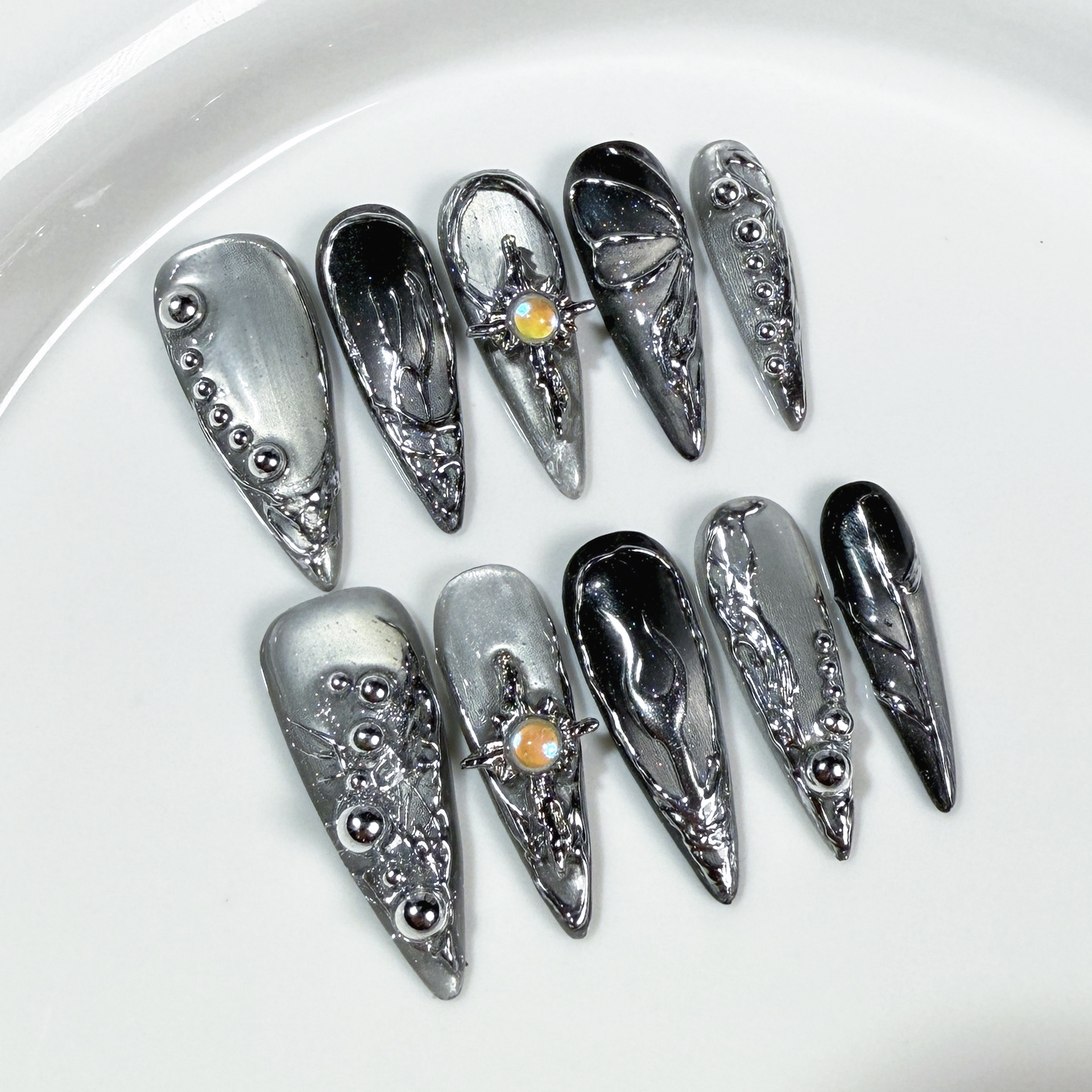 Euro-American Sweet Cool And Spicy Long Stiletto Nails With Metallic 3D Design