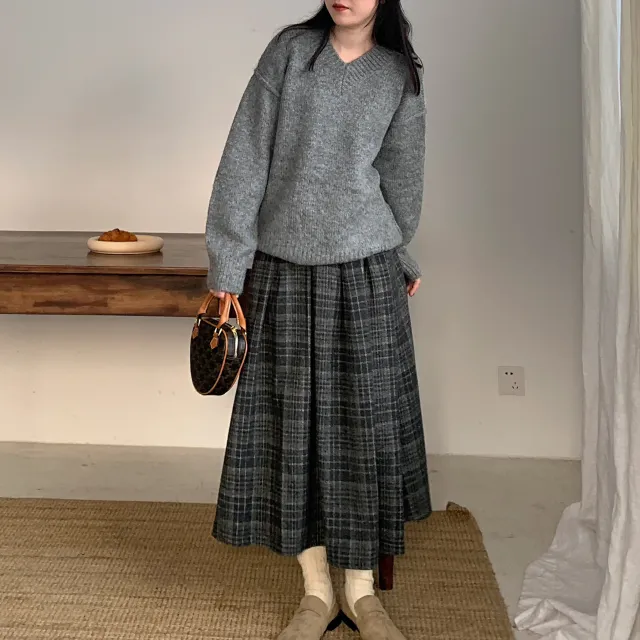 Woolen Preppy Style Retro Plaid Pleated Skirt Gray - Shop at LoveMi