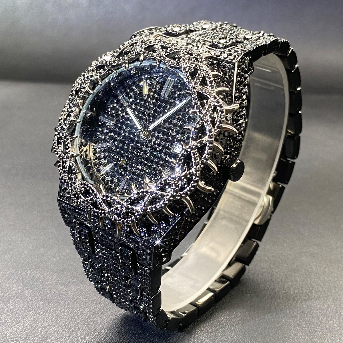 Hip-Hop Mens Watch With Green Full-Covering Zircon Inlays 6