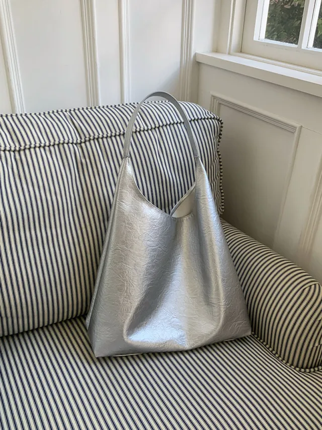 Niche Silver Underarm Bag Versatile And Large capacity Perfect For Students Silver - Shop at LoveMi