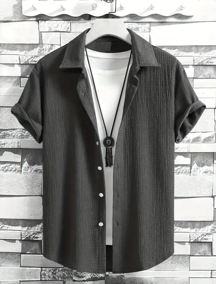 Holiday Leisure Wrinkle Men's Short Sleeve Shirt