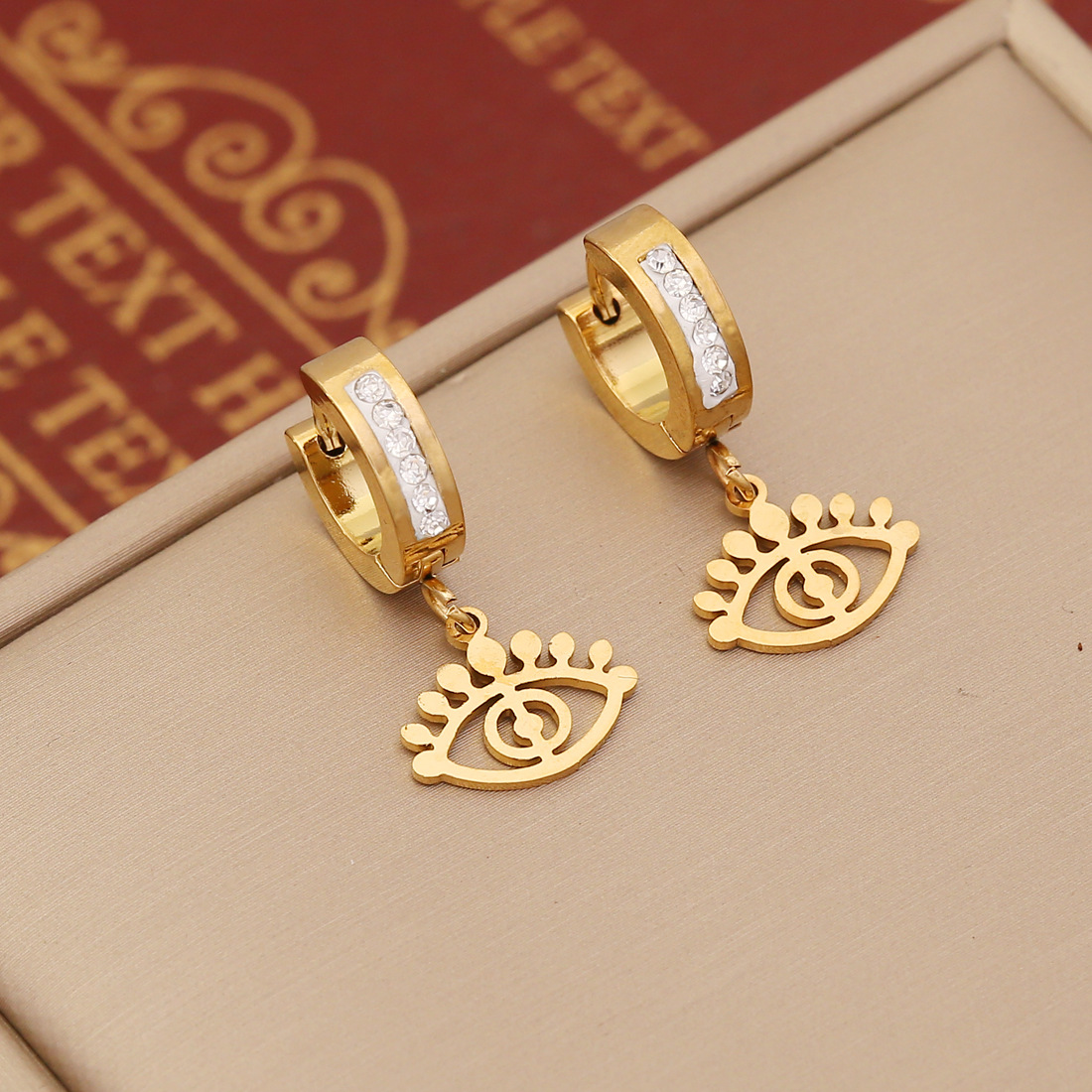 Fashion Stainless Steel Earrings Temperament And Fully-jewelled Heart-shaped Earrings