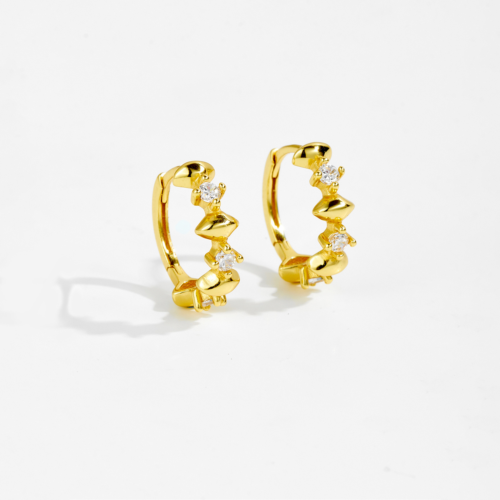 Women's Fashion 925 Sterling Silver Diamond Design Sense Earrings