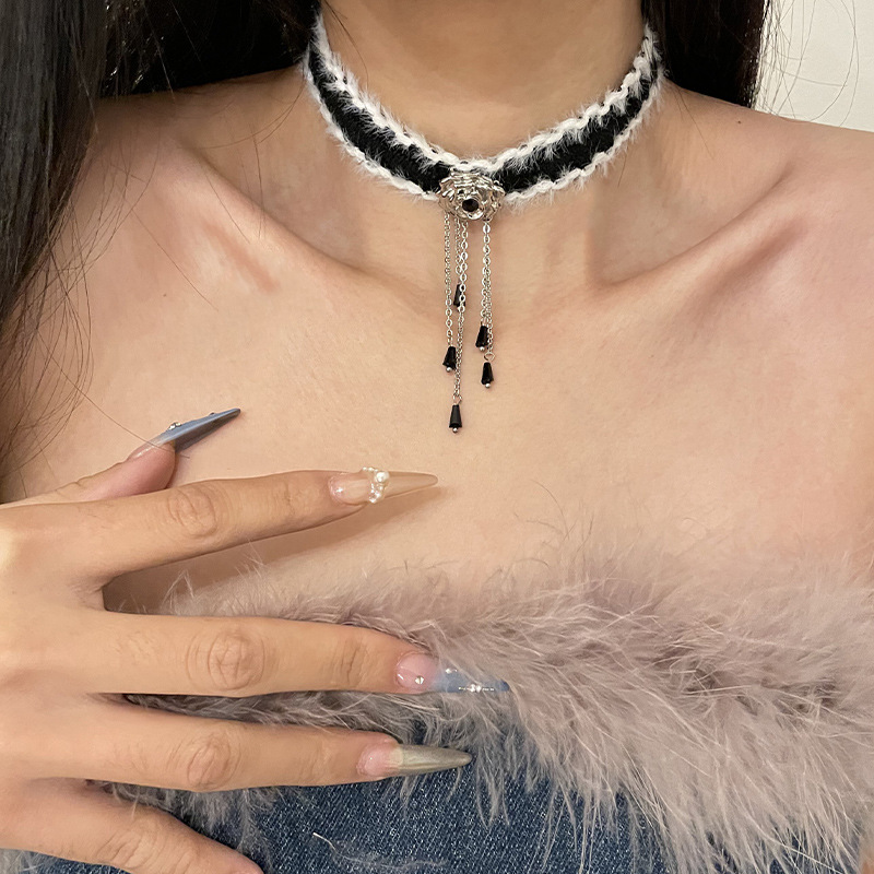 Choker Tweed Rose — vue 2