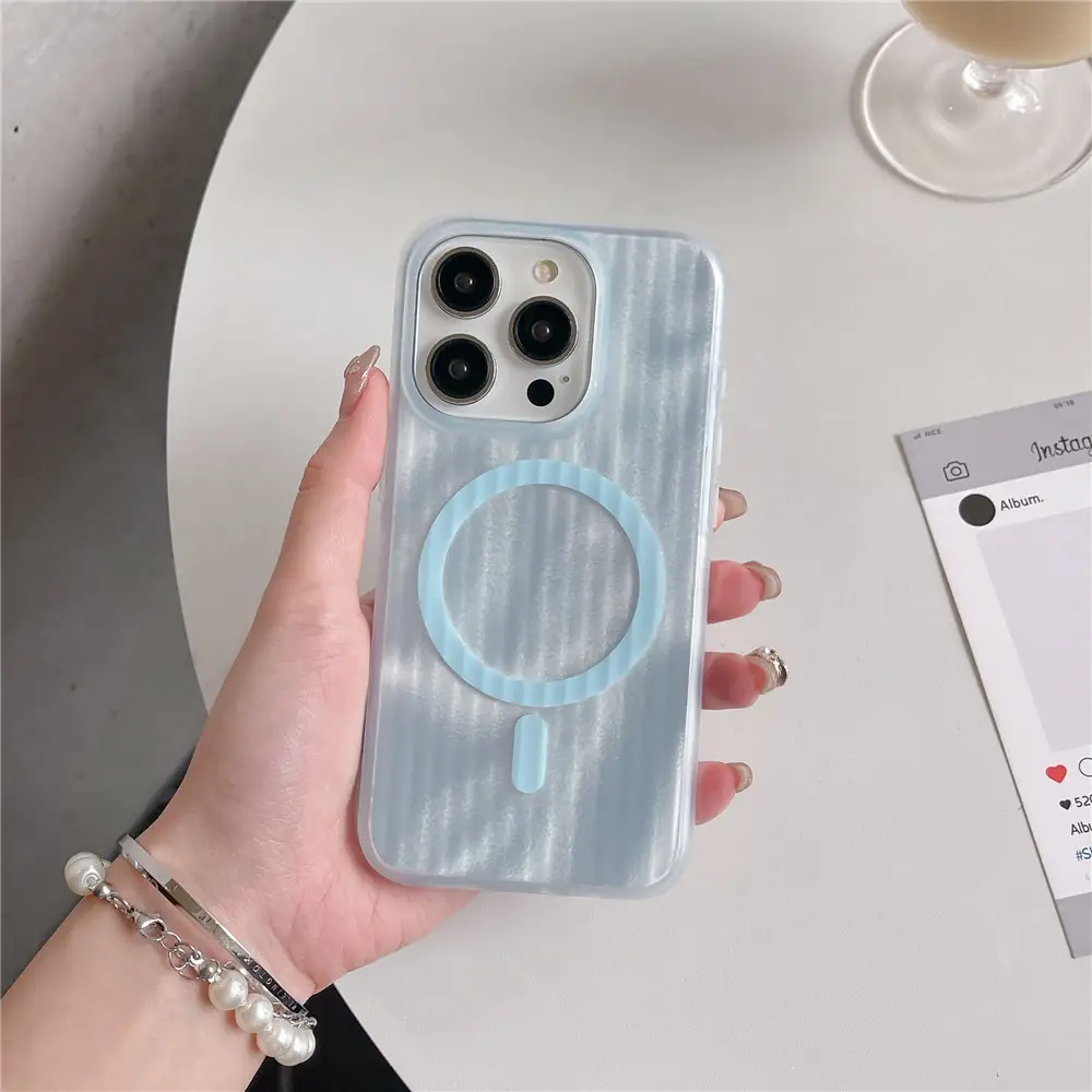 Skin-sensitive Color Corrugated Stripe Magnetic Phone Case
