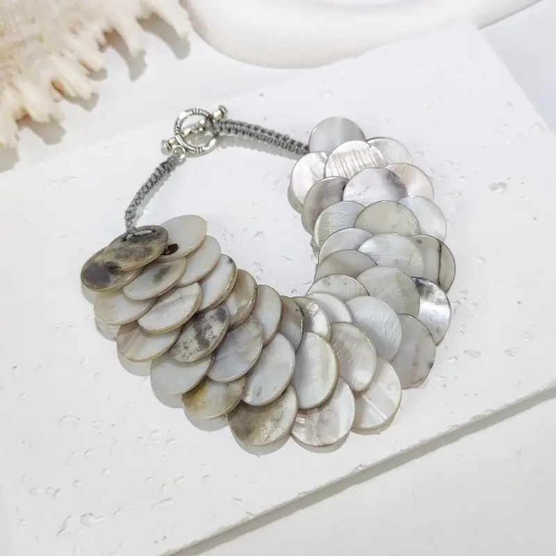 Hand-woven Round Shell Scale Shell Bracelet