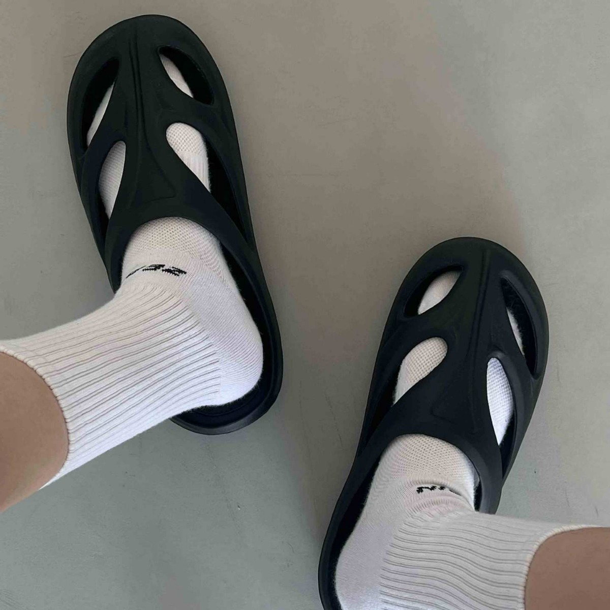 Perforated EVA Contoured Sandals For Wading And Stream Trekking