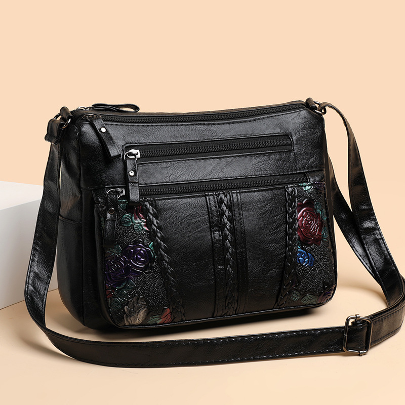 Womens Versatile Minimalist Crossbody Bag With A Large Capacity