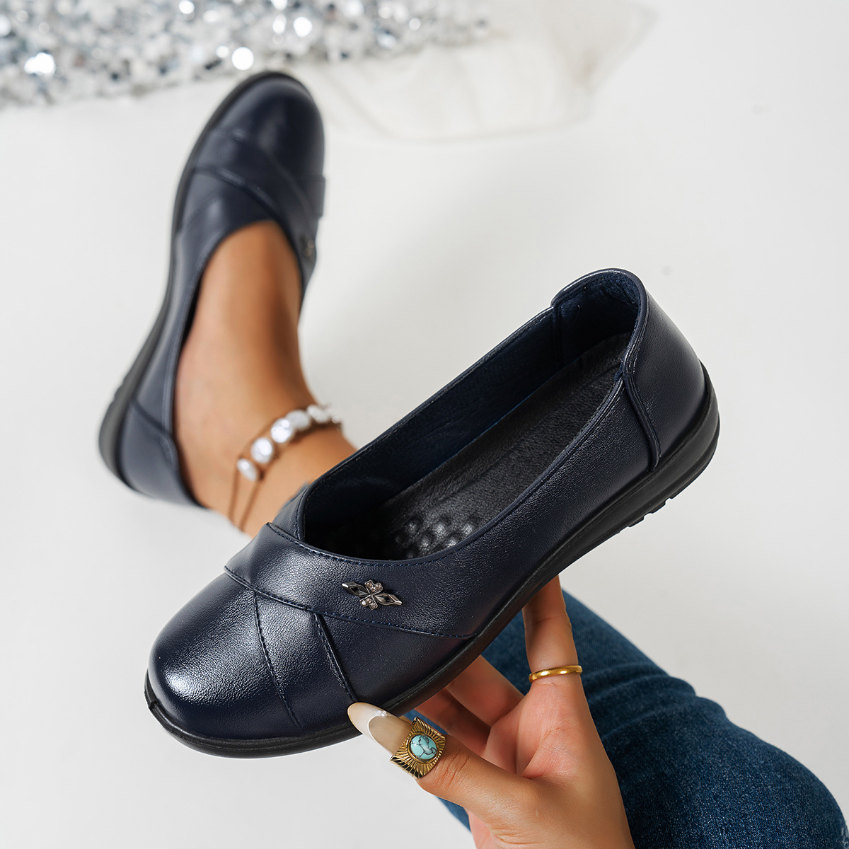 Womens Chanel-style Flat Loafers With A Metal Buckle And Tassel Detail