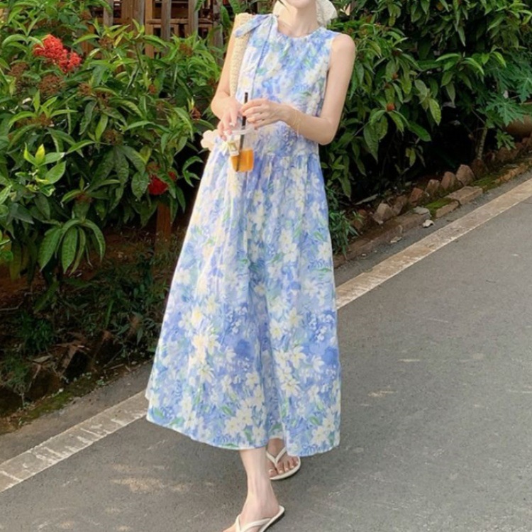 Buy Women's Clothing Online | Buy Trending Dresses for Women