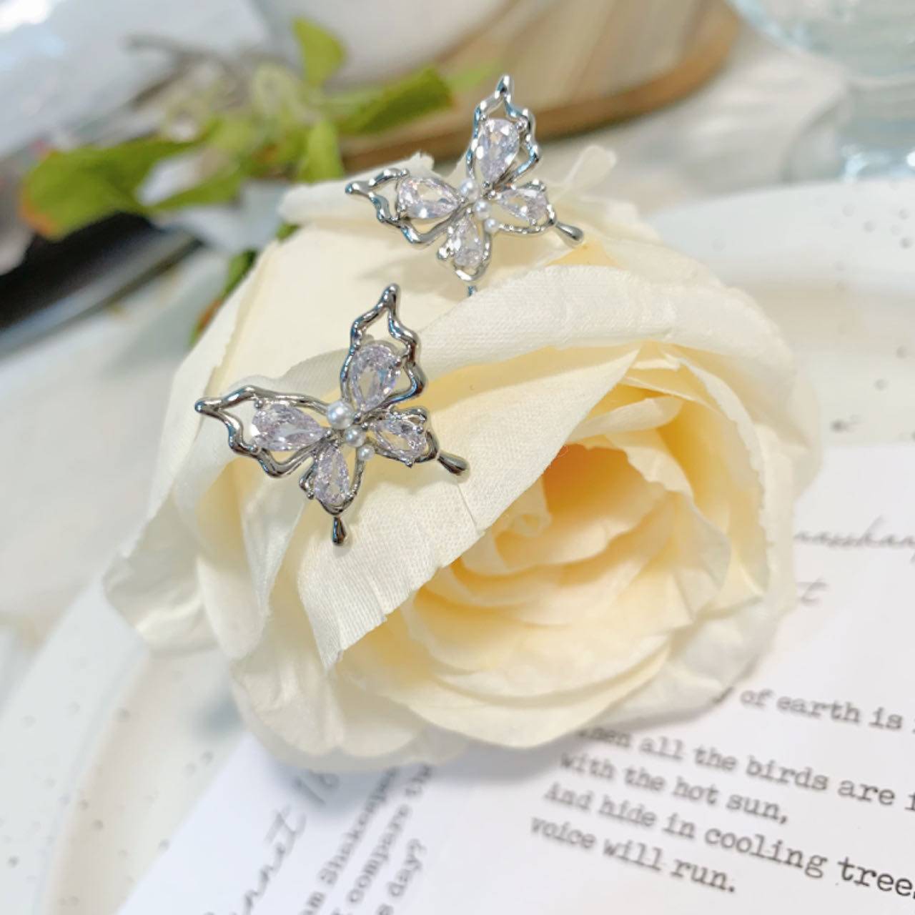 New Super Butterfly Pearl Earrings