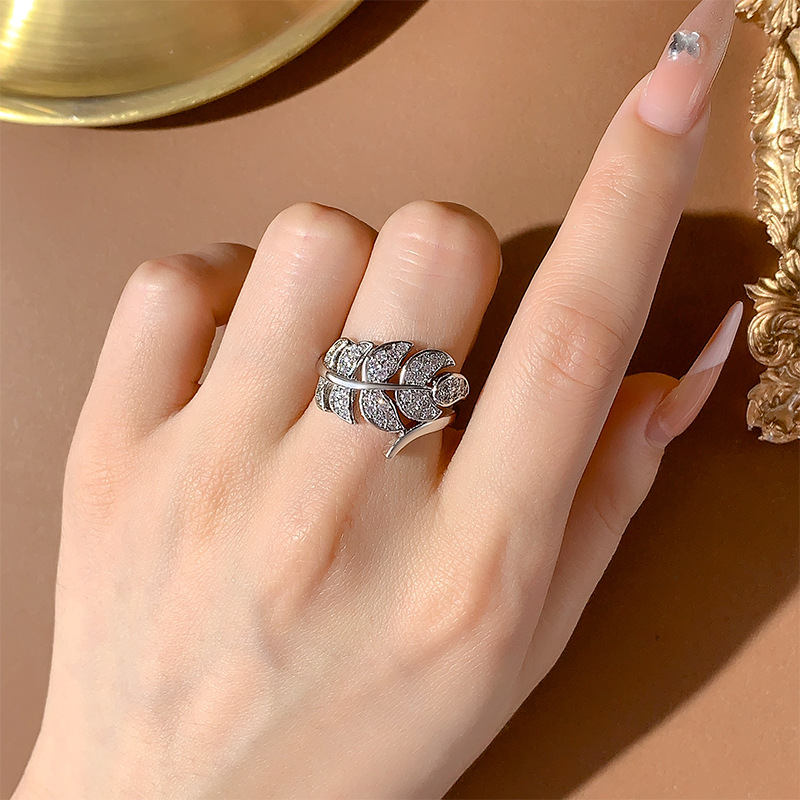 Exquisite Feather Ring Micro-inlaid Diamond Beautiful Wings Loose Ring