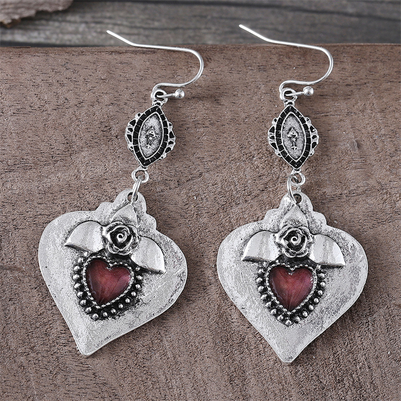Exquisite Retro Rose Heart-shaped Pendant Earrings For Women