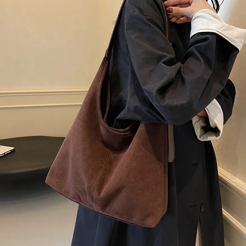 Autumn And Winter New Suede Bucket Bag Large Capacity Shoulder Underarm Tote Bag - Coffee
