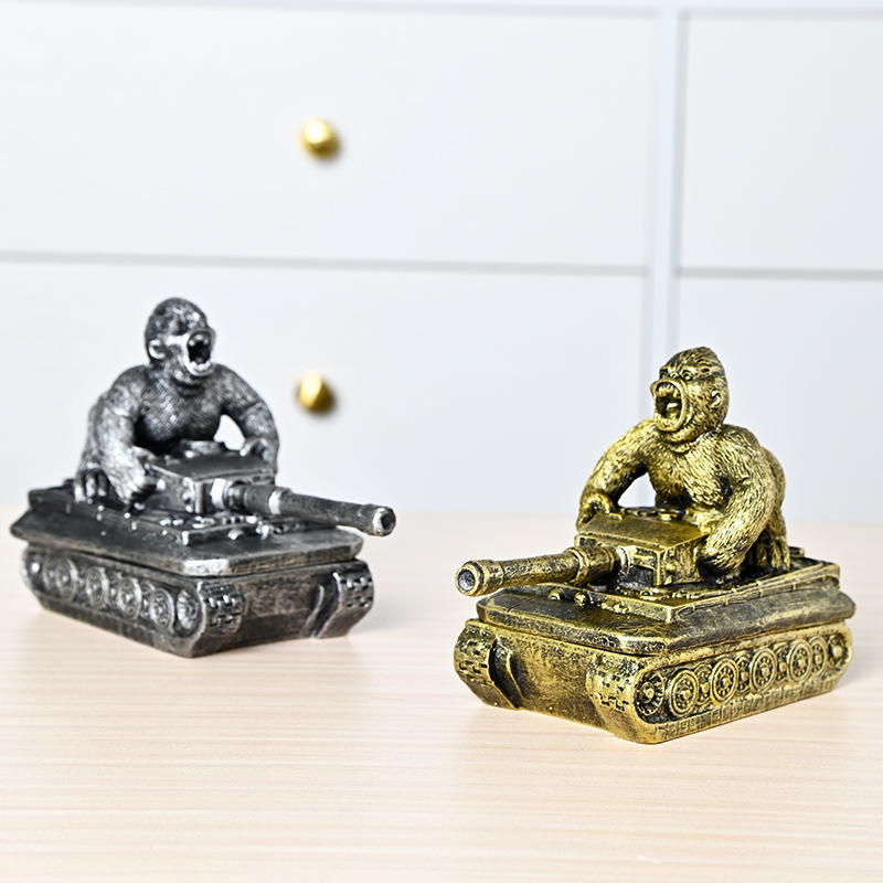 Gorilla King Kong Vs Tank Ashtray - Image 1