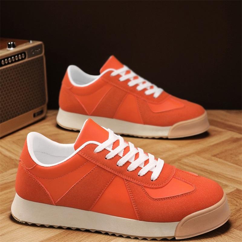Synthetic Leather Versatile Retro Casual Sneakers
