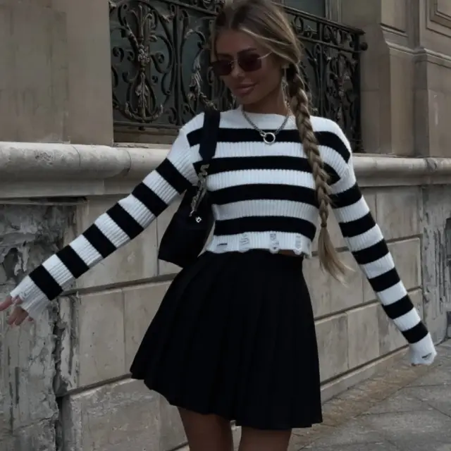 Round Neck Long Sleeve Loose Knitted Autumn And Winter Sweater Stripes L - Shop at LoveMi