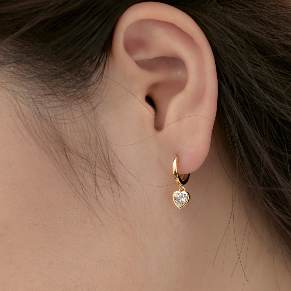 S925 Sterling Silver White Heart Shape Love Bezel Setting Advanced Design Sense Ear Ring