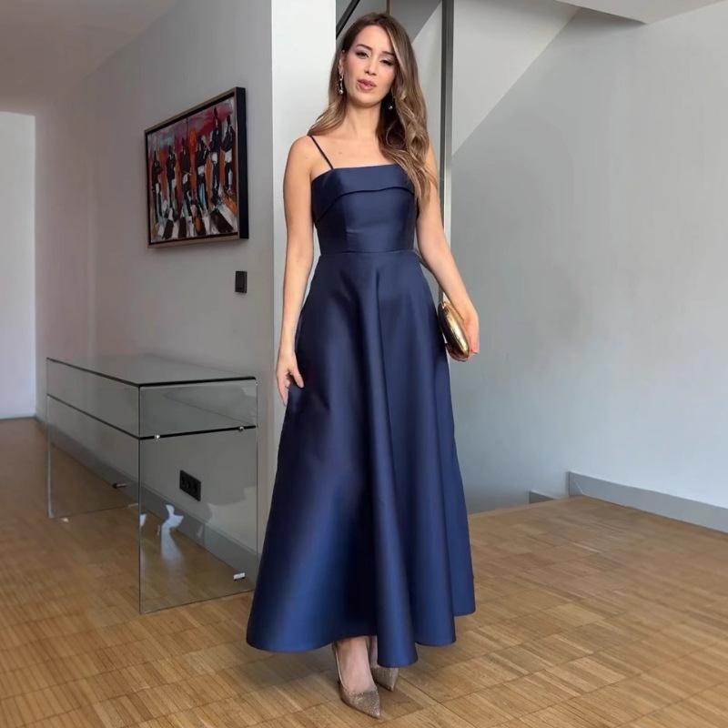 Elegant Summer Dress Image 14