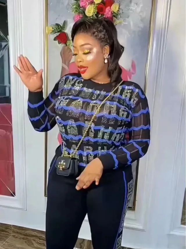 New Knitwear Rhinestone Round Neck Long Sleeve Top Women's Autumn Blue - Shop at LoveMi