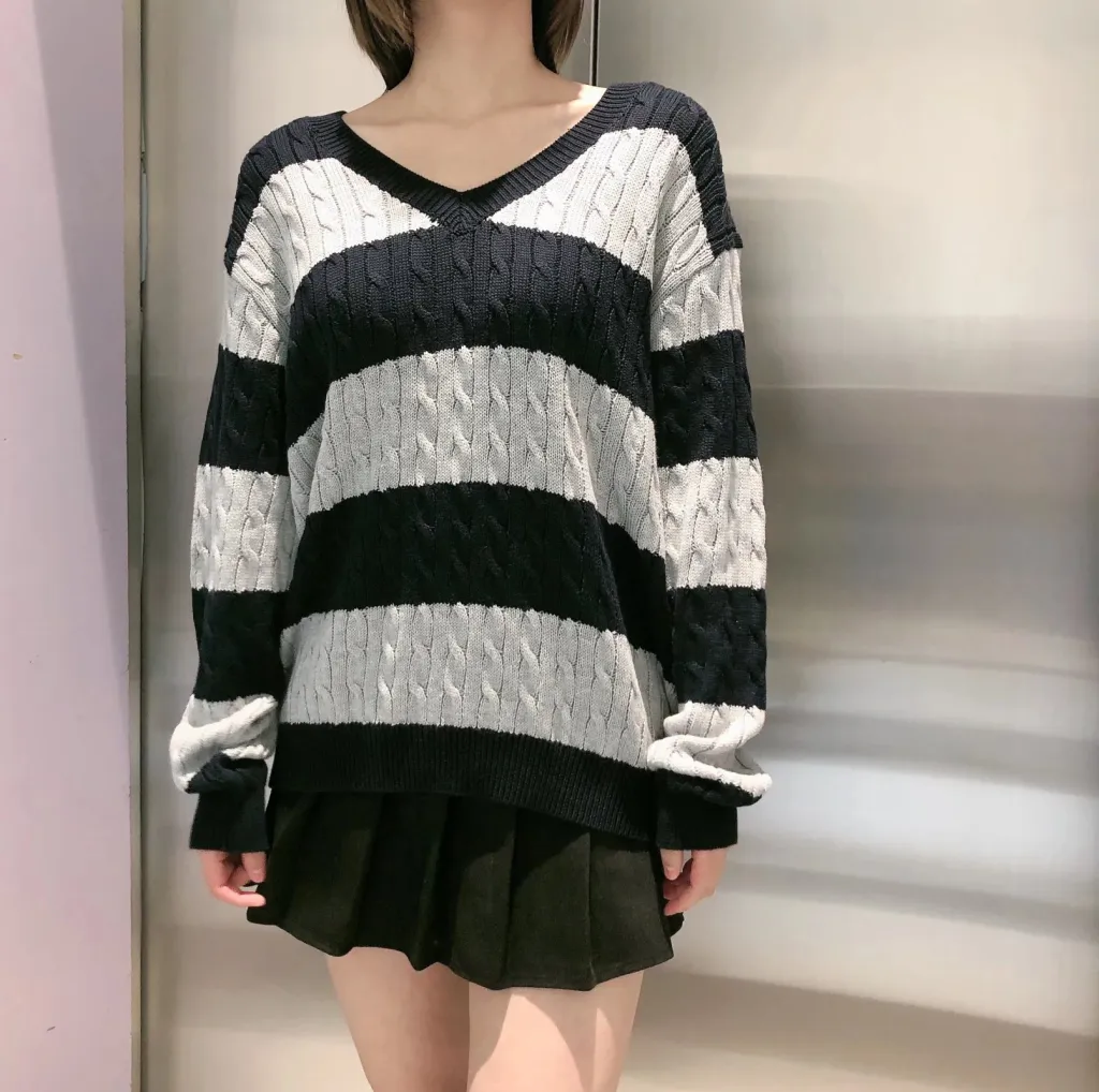 European And American Striped Cable-knit Sweater V-neck Loose Sweater For Women - Black