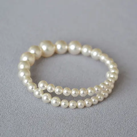 Gradient-Size Pearl Fashion Bracelet for Elegant Ladies