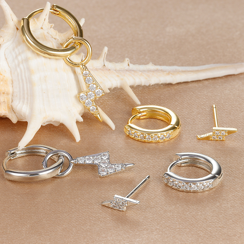 Diamond-embedded Lightning-shaped Petite Earrings Three-piece Set