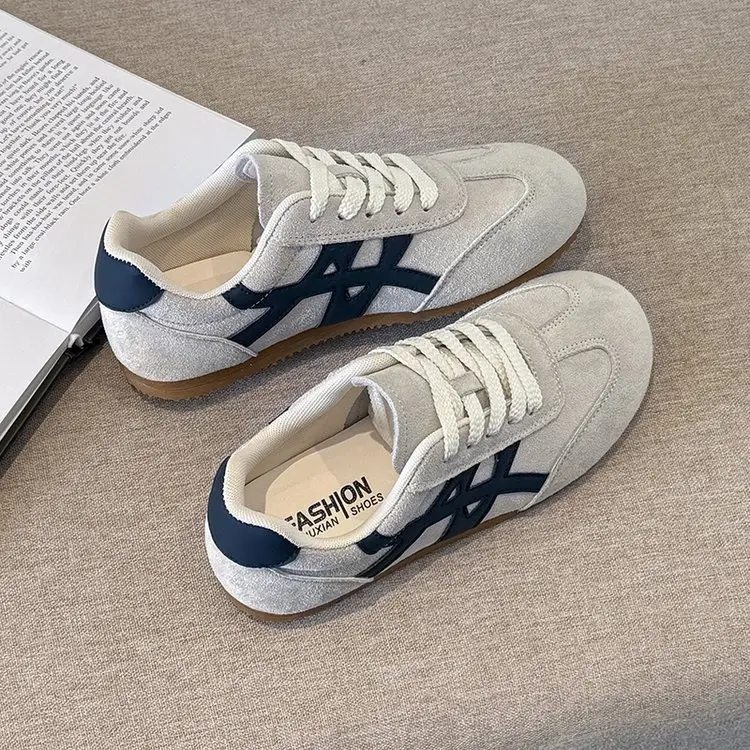 Women's Retro Flat-Soled Casual Lace-Up White Shoes