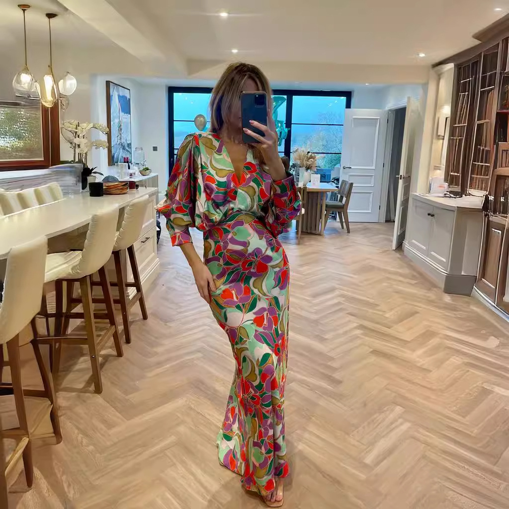 Green Floral V-neck Tight Waist Dress High-grade Sense