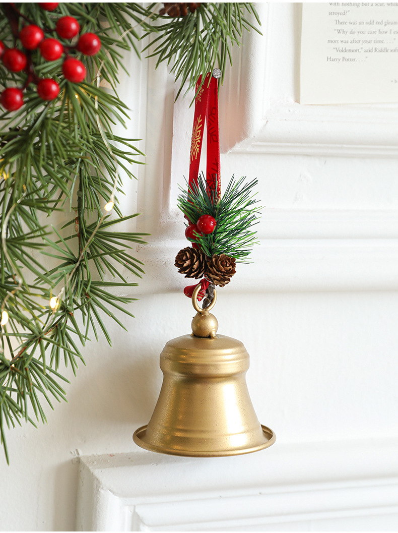 New Metal Iron Art Jingling Bell Pendant Creative