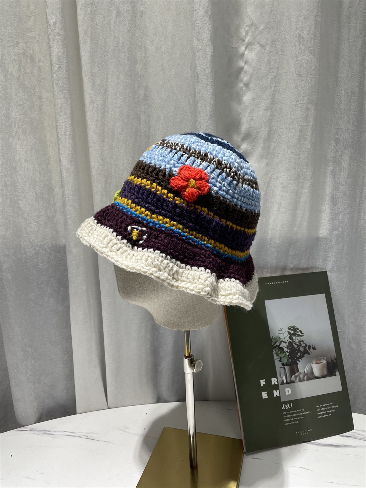 Title 6, Cappello da pescatore a fiori color block dal d...