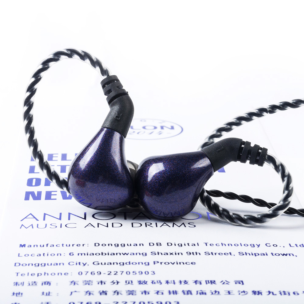 Chameleon Ear-mounted Sports HIFI Wire-controlled Changeable Headset - Image 10