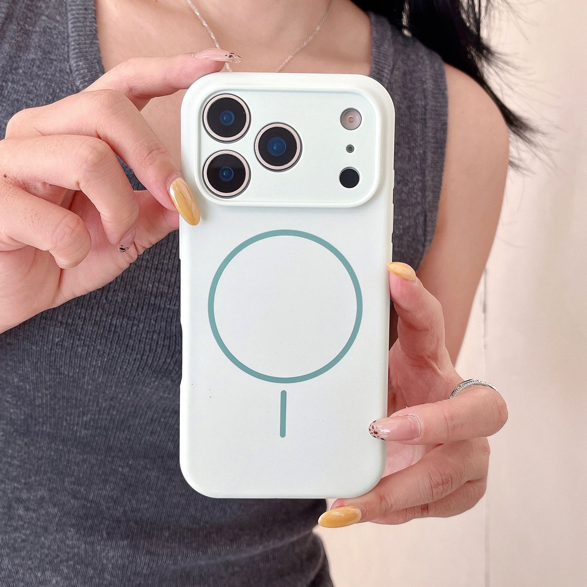 Full-coverage Precision-cut Silicone Magnetic-button Phone Case